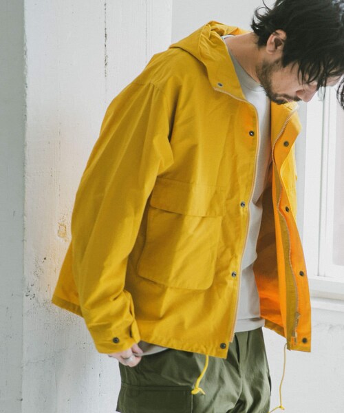 URBAN RESEARCH DOORS（アーバンリサーチドアーズ）の「【42サイズ/WEB限定】コットンナイロンクロスカラーマウンテンパーカー（その他・メンズ・Yellow/White/Purple/Green/Black・38/40/42）」の20枚目の写真