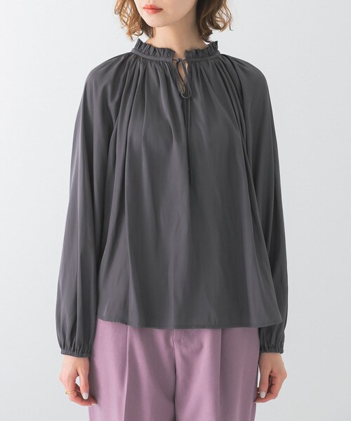 URBAN RESEARCH ROSSO WOMEN（アーバンリサーチ　ロッソ）の「2WAYネックフリルブラウス（その他・レディース・OFF WHITE/BROWN/CHARCOAL・FREE）」の21枚目の写真