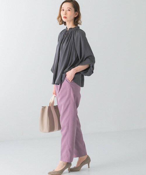 URBAN RESEARCH ROSSO WOMEN（アーバンリサーチ　ロッソ）の「2WAYネックフリルブラウス（その他・レディース・OFF WHITE/BROWN/CHARCOAL・FREE）」の19枚目の写真