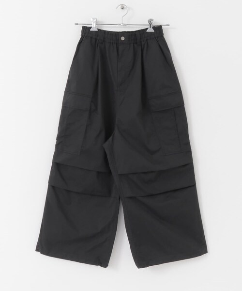 SENSE OF PLACE by URBAN RESEARCH(センスオブプレイスバイアーバンリサーチ)の「ワイドカーゴパンツ(その他・メンズ・BLACK/KHAKI・M/L)」の1枚目の写真