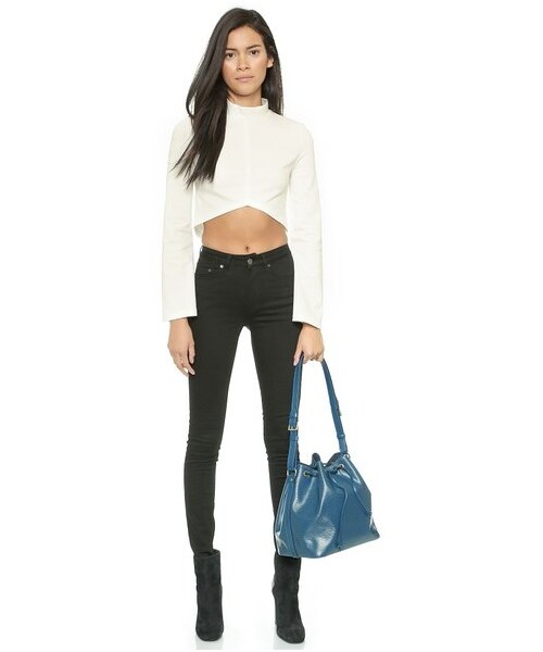 LOUIS VUITTON（ルイヴィトン）の「What Goes Around Comes Around Louis Vuitton Epi Noe Bucket Bag（ショルダーバッグ・レディース・Blue・One Size）」の5枚目の写真