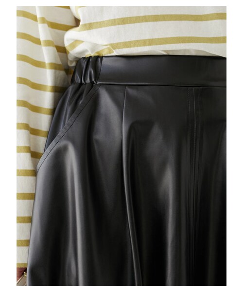 Green　Parks（グリーンパークス）の「・furry rate 合皮ストレッチレザースカート（スカート・アイボリー/ブラック/イエロー・F）」の5枚目の写真