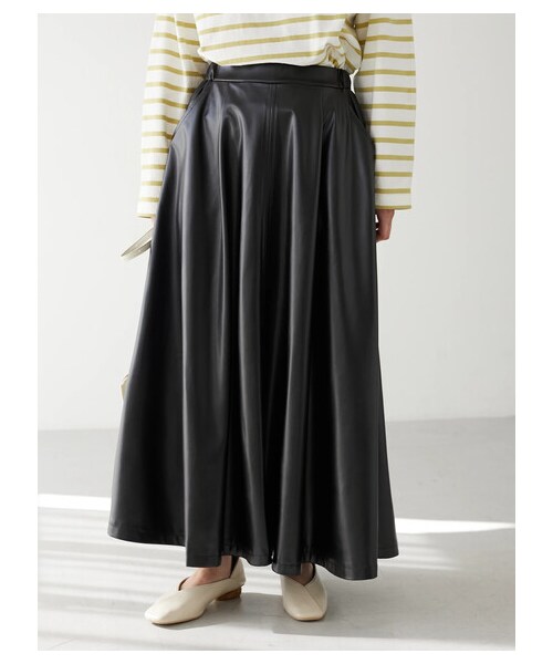 Green　Parks（グリーンパークス）の「・furry rate 合皮ストレッチレザースカート（スカート・アイボリー/ブラック/イエロー・F）」の20枚目の写真