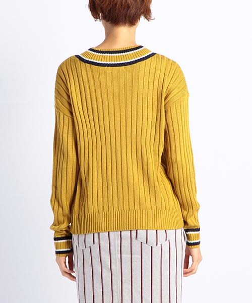 DOUBLE NAME（ダブルネーム）の「ライン入りプルオーバーVネックニット（トップス・レディース・ネイビー/イエロー/キナリ・FREE）」の5枚目の写真