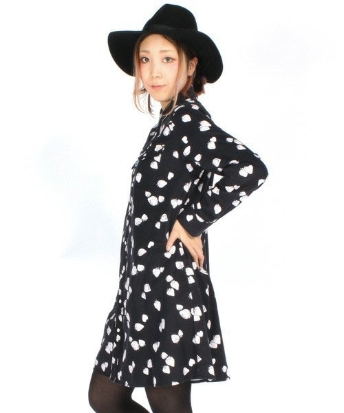 RNA（アールエヌエー）の「ストロベリーハートシャツワンピ（ワンピース/ドレス・レディース・ブラック/ネイビー/ダークレッド・M）」の4枚目の写真