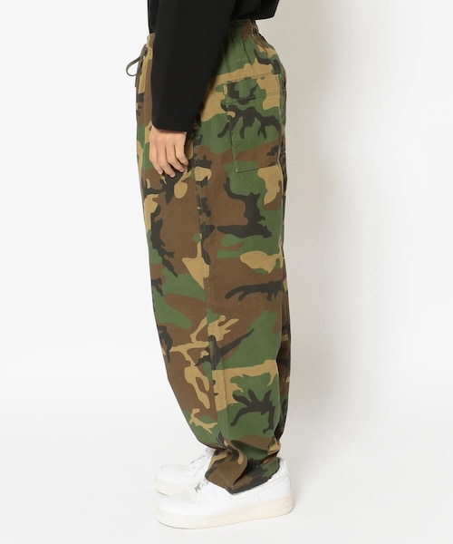 AVIREX（アヴィレックス）の「ユーティリティ イージー パンツ/UTILITY EASY PANT（パンツ・メンズ・BLACK/BEIGE/OLIVE/KHAKI/CAMO/OLIVE/CAMO・1, 2, 3）」の2枚目の写真