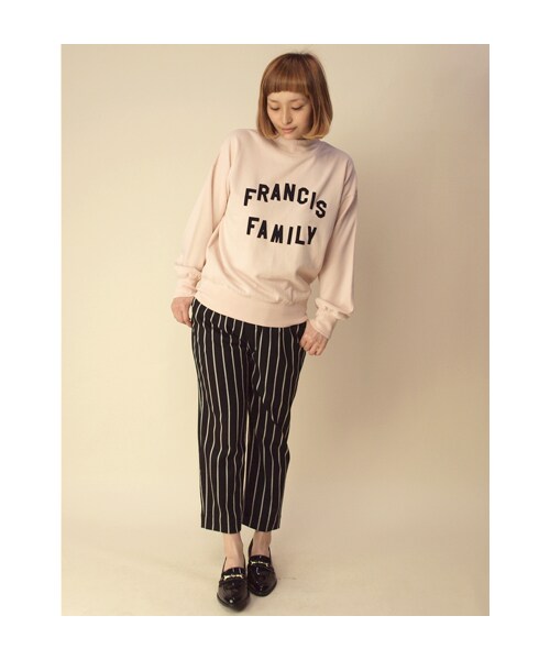 w closet（ダブルクローゼット）の「FRANCIS FAMILY裏毛プルオーバー（トップス・レディース・L.ブルー/L.ピンク/グリーン/ネイビー・FREE）」の12枚目の写真