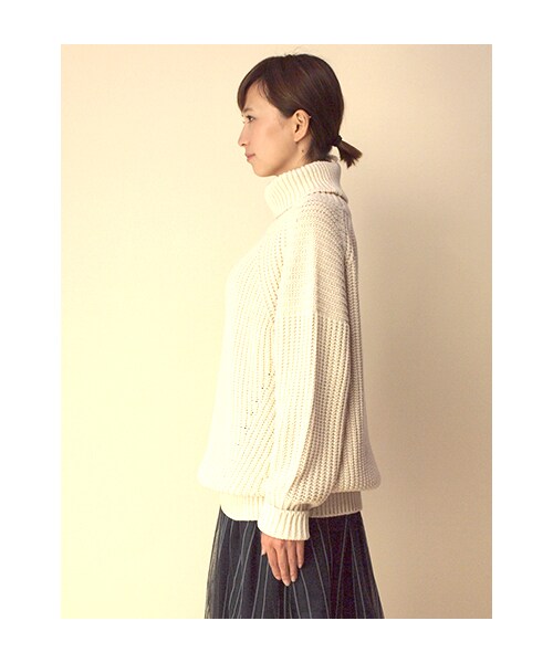 w closet（ダブルクローゼット）の「3G片畦編みタートルニットプルオーバー（トップス・レディース・オフホワイト/S.ピンク/カーキ・FREE）」の5枚目の写真