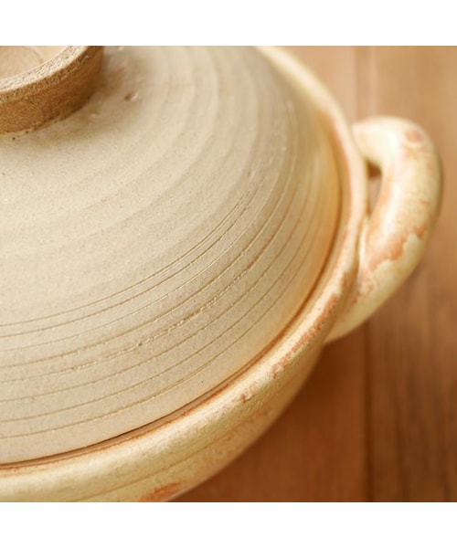 Madu（マディ）の「線彫黄瀬戸 土鍋揃 (化粧箱入り)（）」 - WEAR