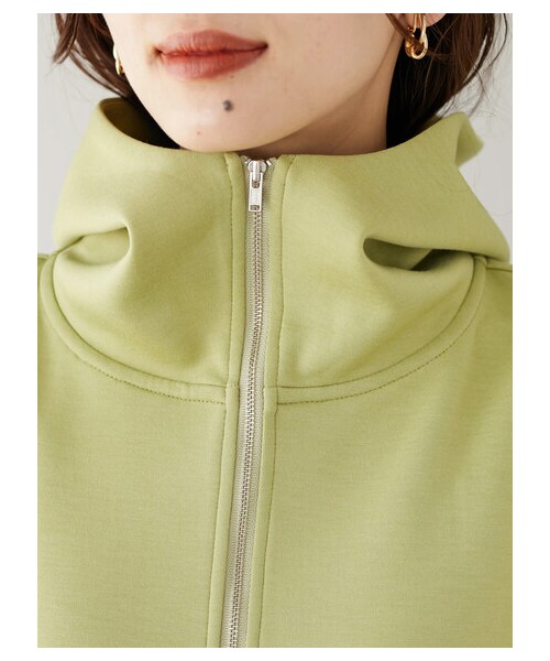 Green　Parks（グリーンパークス）の「・ELENCARE DUE ハーフZIPパーカー（トップス・オフホワイト/ブラック/イエロー/グリーン・F）」の5枚目の写真