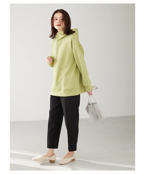 Green　Parks（グリーンパークス）の「・ELENCARE DUE ハーフZIPパーカー（トップス・オフホワイト/ブラック/イエロー/グリーン・F）」の2枚目の写真