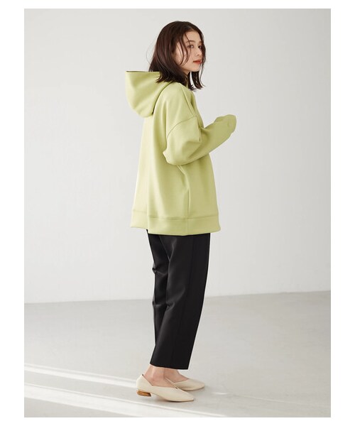 Green　Parks（グリーンパークス）の「・ELENCARE DUE ハーフZIPパーカー（トップス・オフホワイト/ブラック/イエロー/グリーン・F）」の3枚目の写真