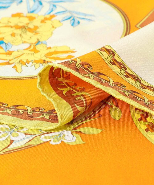 【新品タグ付き】manipuri／マニプリ　サークルフラワー　SILK　スカーフ マニプリ・ポイント使いにオススメ】シルクスカーフ サークル