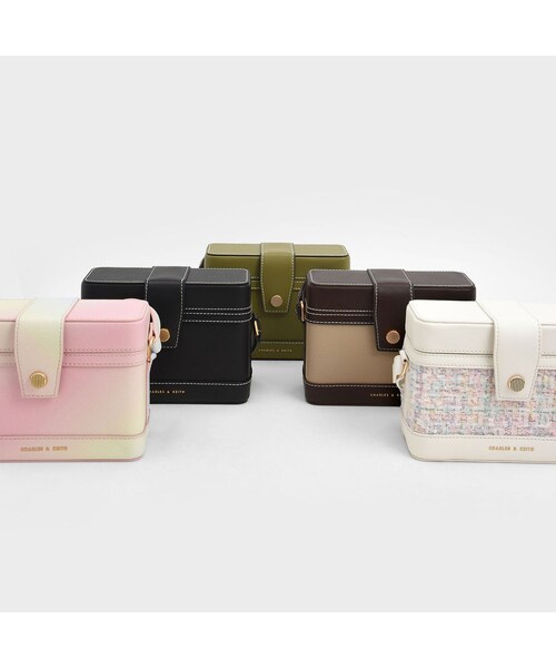 【2022 SPRING 新作】ブロンテ ボクシークロスボディバッグ / Bronte Boxy Crossbody Bag （Sand）