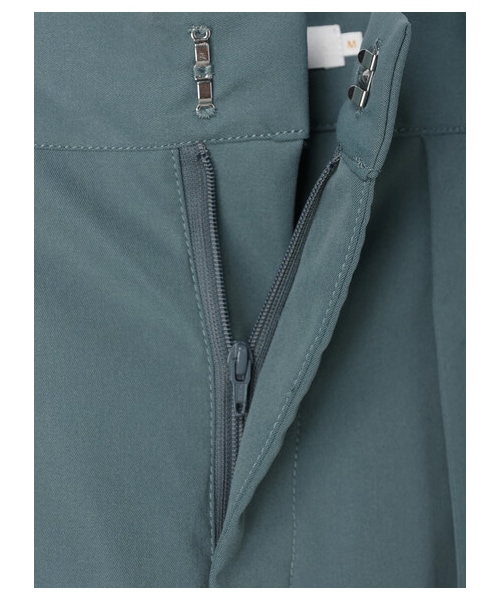 Green Parks(グリーンパークス)の「タックセミワイドパンツ(パンツ・オレンジ/イエロー/ブルーグリーン・M/L)」の10枚目の写真