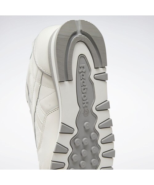 Reebok(リーボック)の「クラシック レザー 1983 ビンテージ / Classic Leather 1983 Vintage Shoes(シューズ・チョーク/チョーク/ベクターレッド(GX0281)/コールドグレー/フラッシュレッド/チョーク(GX0282))」の8枚目の写真