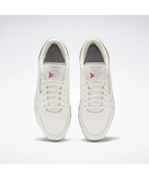 Reebok(リーボック)の「クラシック レザー 1983 ビンテージ / Classic Leather 1983 Vintage Shoes(シューズ・チョーク/チョーク/ベクターレッド(GX0281)/コールドグレー/フラッシュレッド/チョーク(GX0282))」の6枚目の写真
