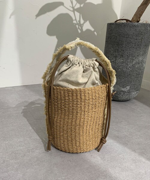 Chez toi（シェトワ）の「委/フリンジ柄ハンドルBAG（かごバッグ・レディース・キャメル/ブラック・FREE）」の2枚目の写真