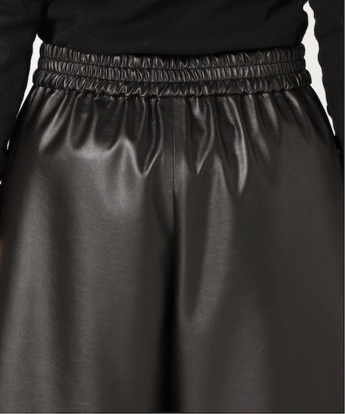 Deuxieme Classe（ドゥーズィエムクラス）の「《予約》Faux Leather ハーフ パンツ（その他・ブラック/フリー）」の14枚目の写真