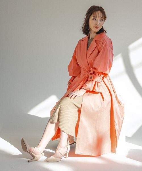 Andemiu（アンデミュウ）の「ソデボリュームトレンチコート（ジャケット/アウター・レディース・ピンク25/ベージュ52/グリーン75・F）」の9枚目の写真