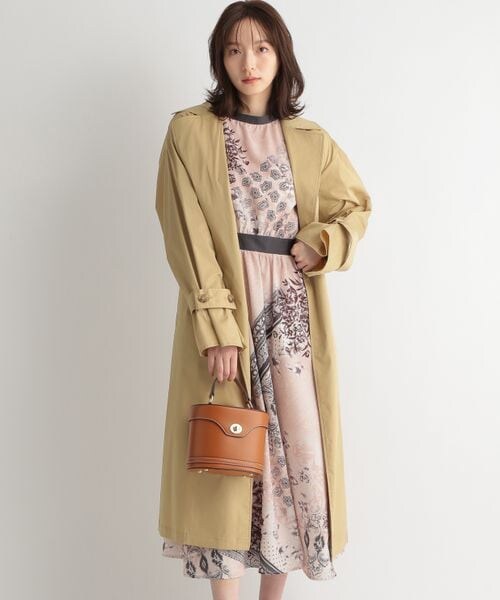 Andemiu（アンデミュウ）の「ソデボリュームトレンチコート（ジャケット/アウター・レディース・ピンク25/ベージュ52/グリーン75・F）」の2枚目の写真