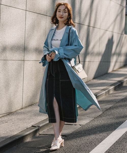 Andemiu（アンデミュウ）の「ソデボリュームトレンチコート（ジャケット/アウター・レディース・ピンク25/ベージュ52/グリーン75・F）」の5枚目の写真