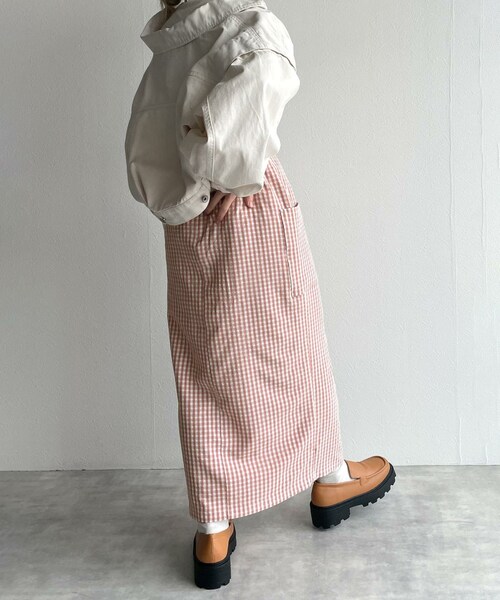 w closet（ダブルクローゼット）の「★先行予約★ギンガムチェックポケット付きペンシルスカート【3月中旬入荷】（スカート・レディース・グリーン/コーラルピンク/オフ/クロ・FREE）」の14枚目の写真