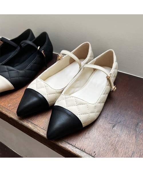 멜리아 엠보 플랫 shoes