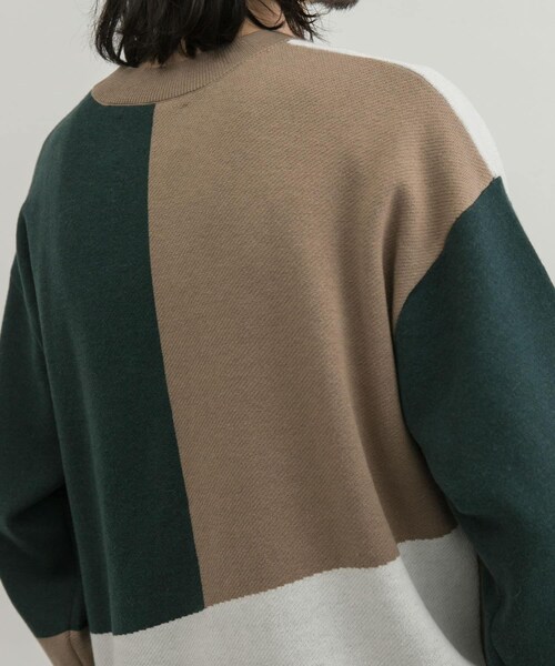 URBAN RESEARCH ID(アーバンリサーチ アイディー)の「URBAN RESEARCH iD 色塊拼接針織衫(トップス・メンズ・藏青色/綠色・M/L)」の15枚目の写真