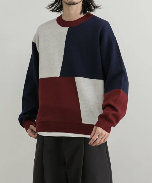 URBAN RESEARCH ID(アーバンリサーチ アイディー)の「URBAN RESEARCH iD 色塊拼接針織衫(トップス・メンズ・藏青色/綠色・M/L)」の8枚目の写真