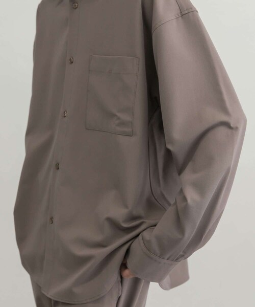 URBAN RESEARCH ID（アーバンリサーチ アイディー）の「URBAN RESEARCH iD 垂墜感寬鬆斜紋襯衫（トップス・メンズ・褐灰色/淡藍色/灰色・M/L）」の17枚目の写真