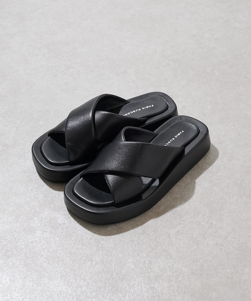 BEARDSLEY(ビアズリー)の「《予約・35~39サイズ展開・FABIO RUSCONI》レザーサンダル(その他シューズ・レディース・ベージュ/ブラック・35/36/37/38/39)」の2枚目の写真