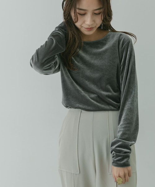 KBF+(ケービーエフプラス)の「KBF+ ベロアロングTシャツ∴(その他・レディース・GREEN/CHARCOAL/L.GREIGE・one)」の2枚目の写真