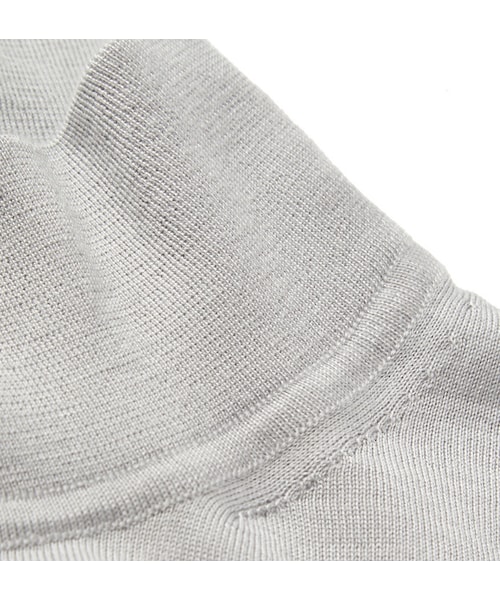 GUCCI(グッチ)の「Gucci Fine-Knit Cashmere Turtleneck Sweater(ニット/セーター・メンズ・Gray・S/M/XL/L/XS/XXL)」の6枚目の写真