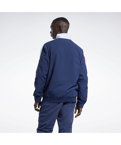 Reebok（リーボック）の「クラシックス ベクター トラック ジャケット / Classics Vector Track Jacket（ジャケット/アウター・ベクターネイビー(H54456)/エッセンシャルブルー(H54457)/ナイトブラック(HB5972)）」の3枚目の写真