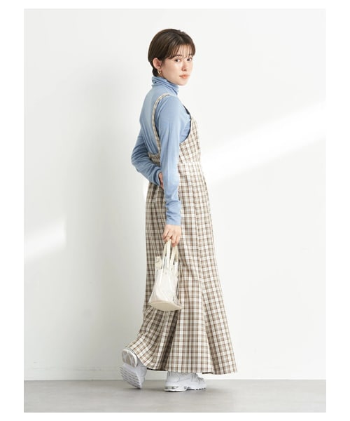 earth music&ecology(アースミュージックアンドエコロジー)の「【予約】チェックキャミワンピース(ワンピース/ドレス・ブラック/ブラウン・S/M)」の5枚目の写真