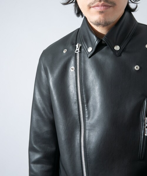 URBAN RESEARCH ROSSO WOMEN(アーバンリサーチ ロッソ)の「仿皮革質感騎士外套(ジャケット/アウター・メンズ・黑色・M/L)」の8枚目の写真