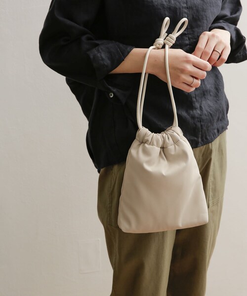 URBAN RESEARCH DOORS（アーバンリサーチドアーズ）の「クッションショルダーバッグ（その他・レディース・L/OLIVE/GREGE/BLACK・one）」の5枚目の写真