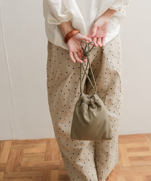 URBAN RESEARCH DOORS（アーバンリサーチドアーズ）の「クッションショルダーバッグ（その他・レディース・L/OLIVE/GREGE/BLACK・one）」の6枚目の写真