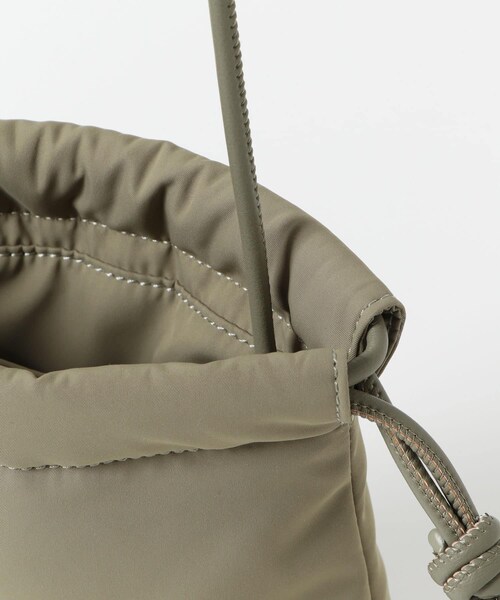 URBAN RESEARCH DOORS（アーバンリサーチドアーズ）の「クッションショルダーバッグ（その他・レディース・L/OLIVE/GREGE/BLACK・one）」の16枚目の写真