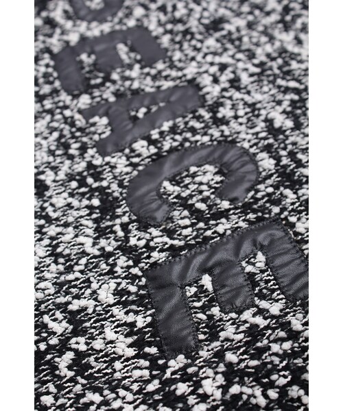 ORENDA（オレンダ）の「俐落線條字母側拉鍊混色毛衣（トップス・レディース・杏色/黑・F）」の5枚目の写真