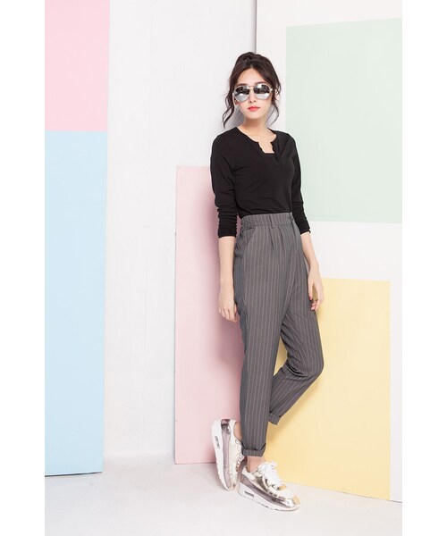 ORENDA(オレンダ)の「英倫風格直條紋鬆緊老爺褲(パンツ・レディース・灰/黑・S/M/L)」の4枚目の写真