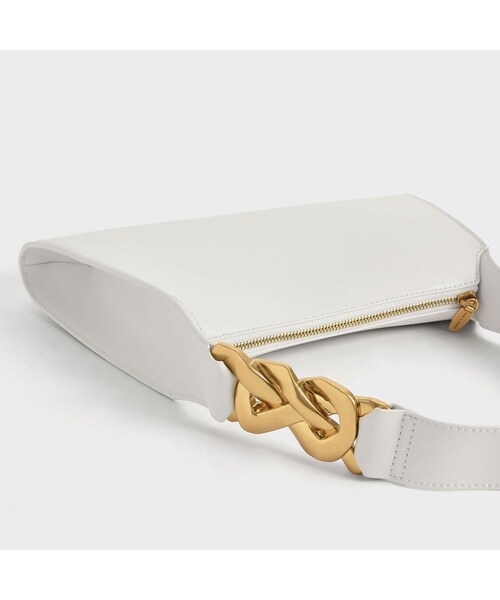 CHARLES & KEITH（チャールズ & キース）の「【2022 SPRING 新作】チェーンリンク ストラップショルダーバッグ / Chain-Link Strap Shoulder Bag （Chalk）（その他・レディース・Chalk・M/FREE）」の4枚目の写真
