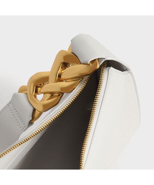 CHARLES & KEITH（チャールズ & キース）の「【2022 SPRING 新作】チェーンリンク ストラップショルダーバッグ / Chain-Link Strap Shoulder Bag （Chalk）（その他・レディース・Chalk・M/FREE）」の5枚目の写真