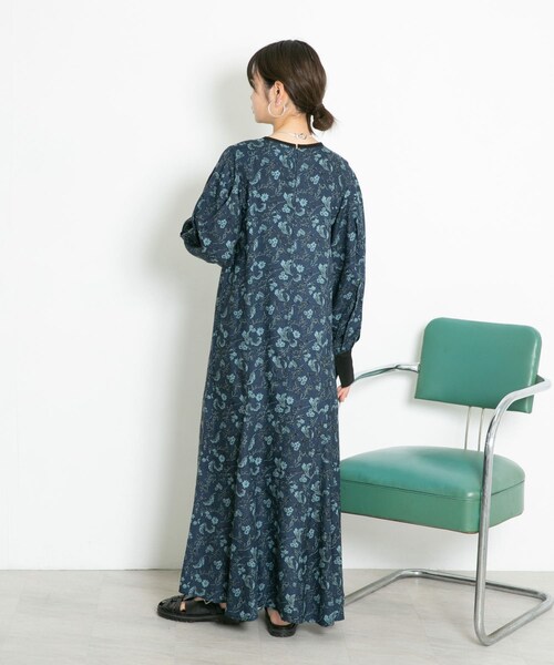 KBF（ケイビーエフ）の「フラワープリントマーメイドワンピース（その他・レディース・NAVY/YELLOW/GREEN・one）」の22枚目の写真