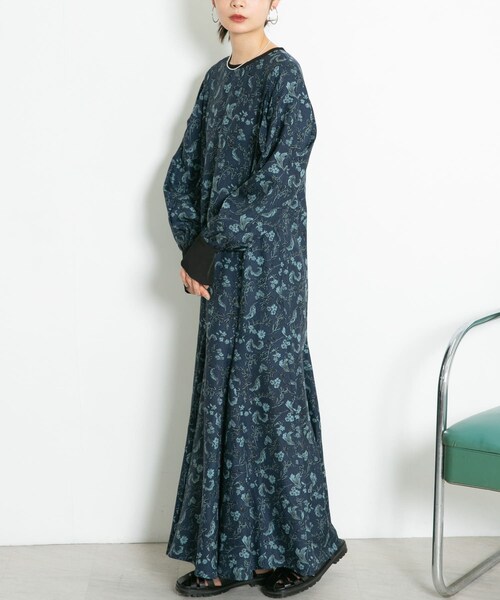 KBF（ケイビーエフ）の「フラワープリントマーメイドワンピース（その他・レディース・NAVY/YELLOW/GREEN・one）」の17枚目の写真