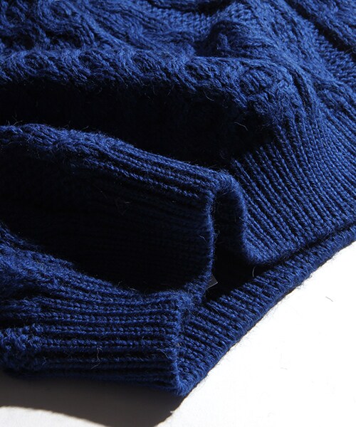 FREAK'S STORE(フリークスストア)の「【MADE IN UK】 アランクルーネックセーター(その他・メンズ・ホワイト/グレー/レッド/ブルー/ネイビー・36/38)」の12枚目の写真