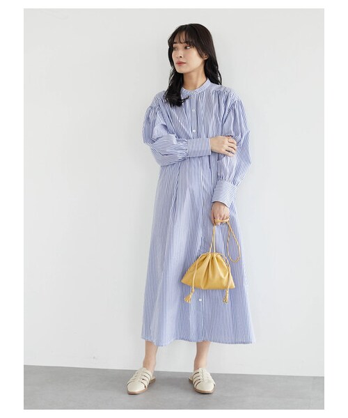 Green　Parks（グリーンパークス）の「・ELENCARE DUE ストライプシャツワンピース（ワンピース/ドレス・ブラック/ベージュ/グリーン/ブルー・F）」の2枚目の写真