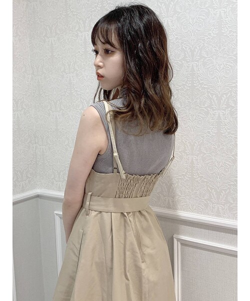 dazzlin（ダズリン）の「バイカラーレイヤードキャミワンピース（ワンピース・ベージュ/ブラック・F）」の10枚目の写真
