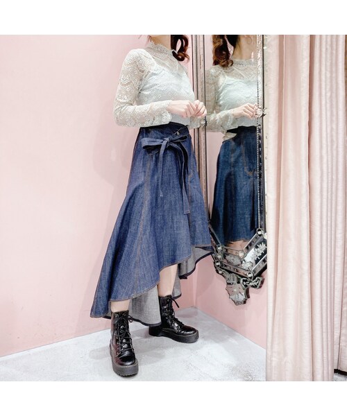 lilLilly（リルリリー）の「デザインベルトデニムスカート（スカート・レディース・INDIGO/BLACK）」の9枚目の写真